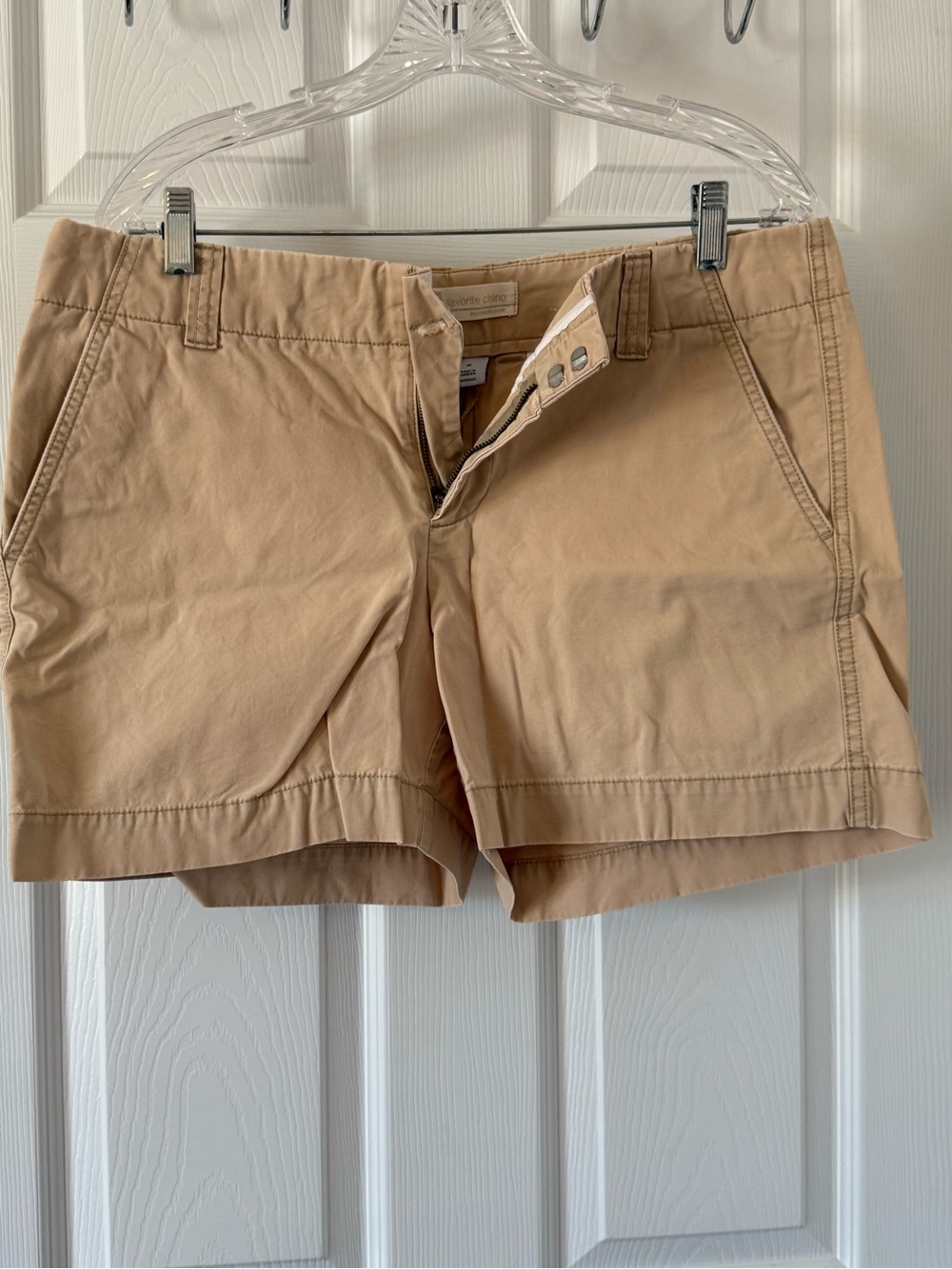 GAP Cotton Chino Women’s Shorts in Khaki